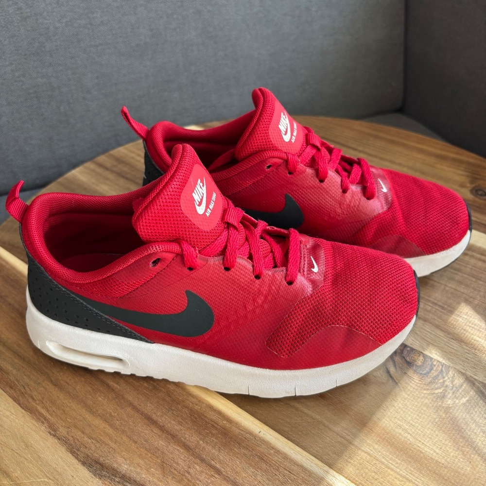 Nike Air Max Tavas Kids Red Black Sneakers 844104-600